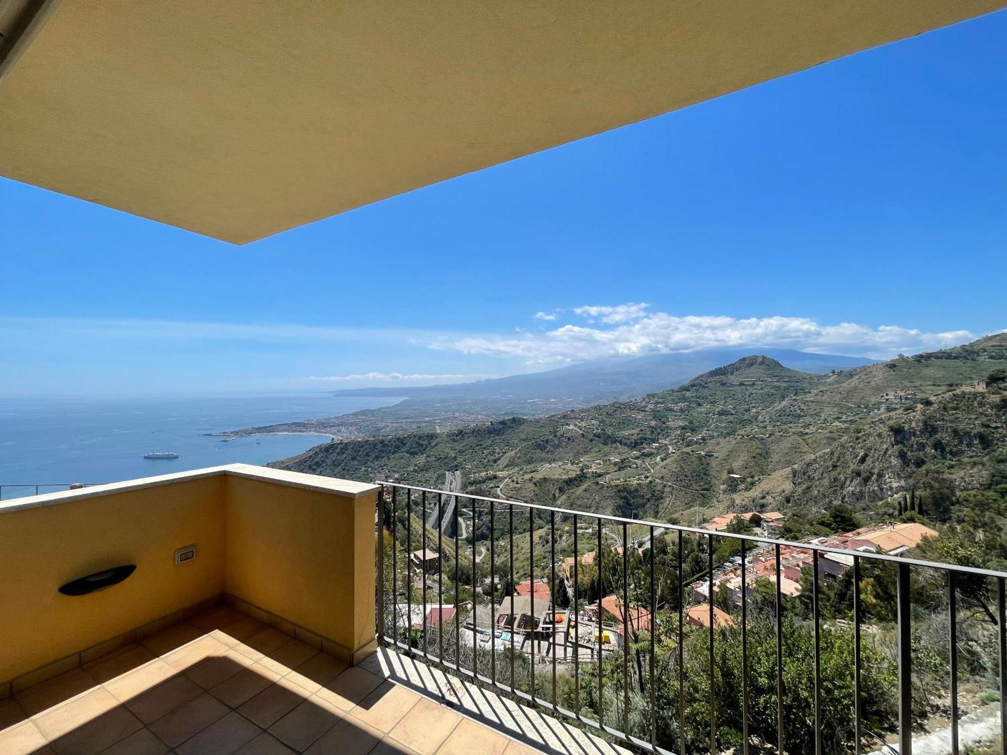 Villa Da Vinci Luxury Panoramic Apartments - Taormina Rooms Collection Exterior photo